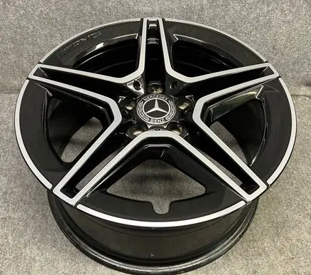 Mercedes-Benz C AMG W205 R18 alloy rim A2054019600