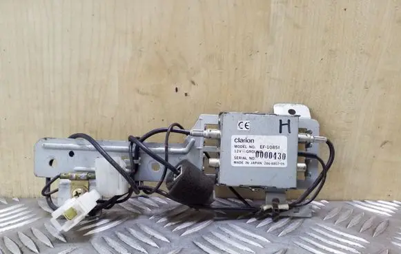 Subaru Legacy Aerial antenna amplifier EF10851 286880705