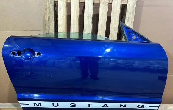 Ford Mustang V Door (2 Door Coupe) 