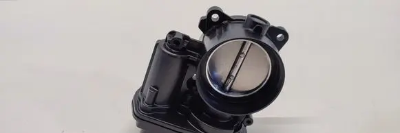 Volkswagen Tiguan Throttle body valve 04E133062S