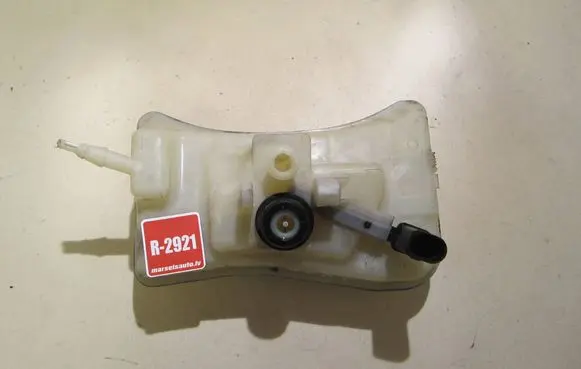 Audi A6 S6 C6 4F Brake fluid reservoir 8E0611301G