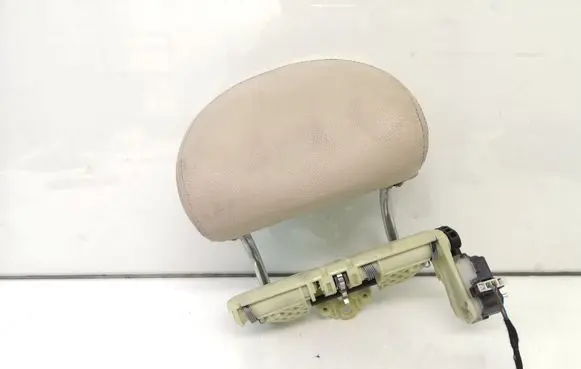 Mercedes-Benz E W211 Rear seat headrest 