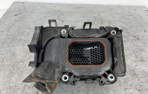 Intake resonator