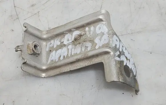 Honda CR-V Front splash guards bracket 