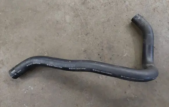 KIA Sportage Engine coolant pipe/hose 254112E200