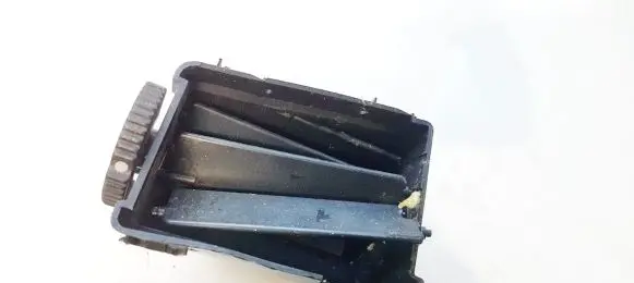 SsangYong Rodius Dash center air vent grill 6961021000 69610-21000