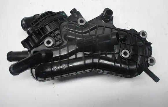 Volvo XC40 Thermostat/thermostat housing 31439559