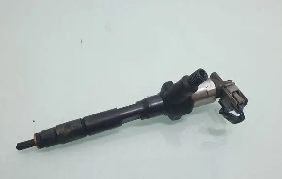 Mazda 6 Fuel injector MK004817