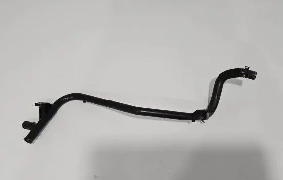 Skoda Kamiq Engine coolant pipe/hose 2Q0121109B 2Q0121109 05C121070A