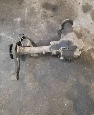 Mitsubishi Pajero Front axle beam 
