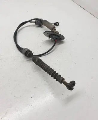 Gear shift cable linkage