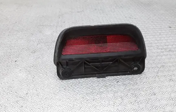 Honda CR-V Third/center stoplight