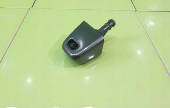 Nissan X-Trail T31 Headlight washer pump PRZOD