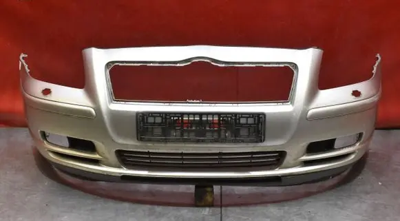 Toyota Avensis Verso Front bumper