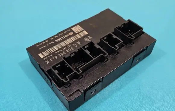 Volkswagen PASSAT B6 Central body control module 3C0959433K IMPRK1387300