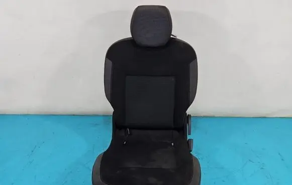 Renault Twingo II Second row seats IMPRK1410585