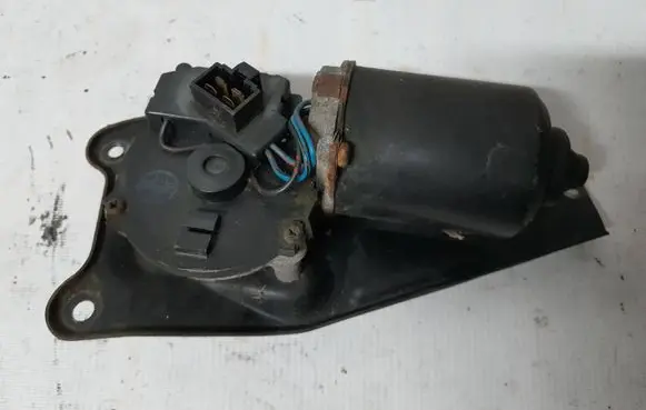 Suzuki Baleno EG Wiper motor