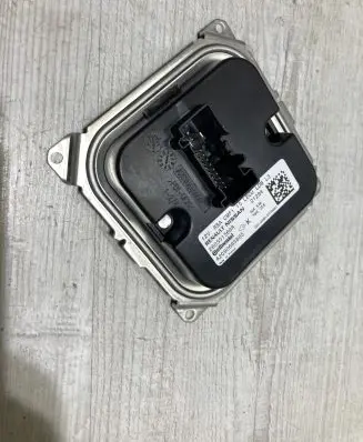 Renault Megane IV LED ballast control module 260551566r1