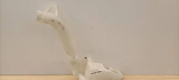 Volkswagen Polo IV 9N3 Windshield washer fluid reservoir/tank 6Q0955453
