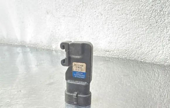 Opel Zafira B Air pressure sensor 16212460