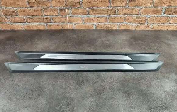 BMW 2 F22 F23 Front sill trim cover 7437077