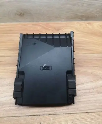 Volkswagen Golf V Fuse box cover 1K0937132F 014189871 17180061