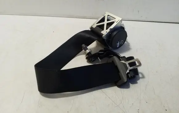Maserati Ghibli Rear seatbelt 627041600