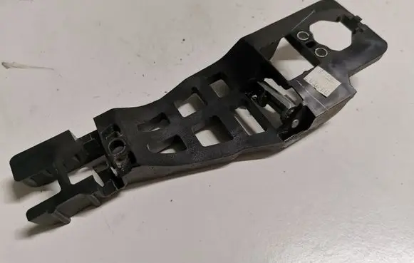 Dodge Durango Front door coupe exterior handle/bracket 04589888AD