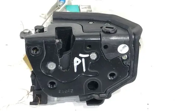 Audi A3 S3 8V Rear door lock 8K0839016G