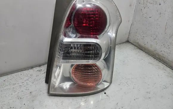 Toyota Corolla Verso AR10 Rear/tail lights 815500F060