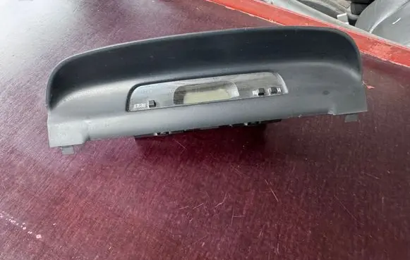 Subaru Forester SG Clock 85201SA000 85201SA00 0246001