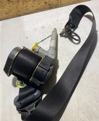Mercedes-Benz A W168 Front seatbelt 560838801