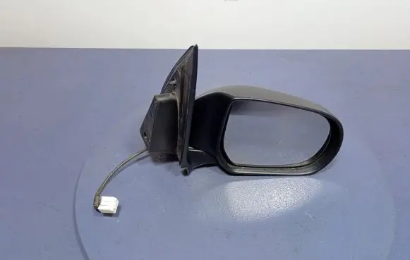 Mazda Tribute Front door electric wing mirror