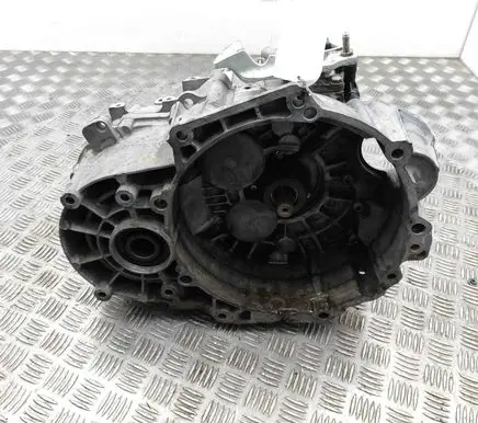 Volkswagen Caddy Manual 6 speed gearbox TGF