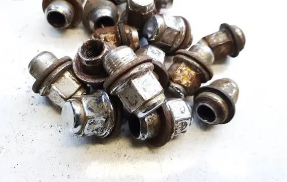Honda Civic Nuts/bolts 