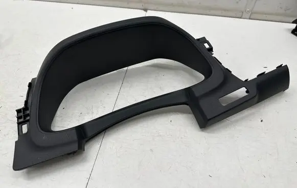 Nissan Leaf II (ZE1) Dashboard trim 682405SJ1B