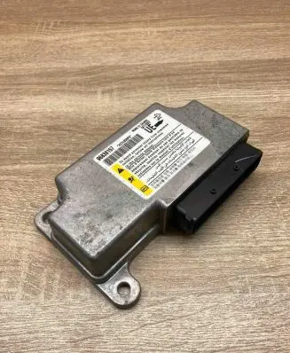 Chevrolet Captiva Airbag control unit/module 96838157
