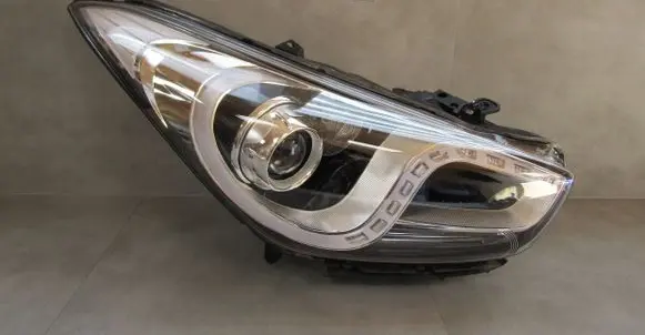 Hyundai i40 Headlight/headlamp 921023Z001