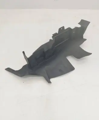 Audi A4 S4 B5 8D Air intake duct part 8D0121284E