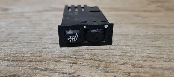 BMW 5 E39 Seat heating switch 61318352259
