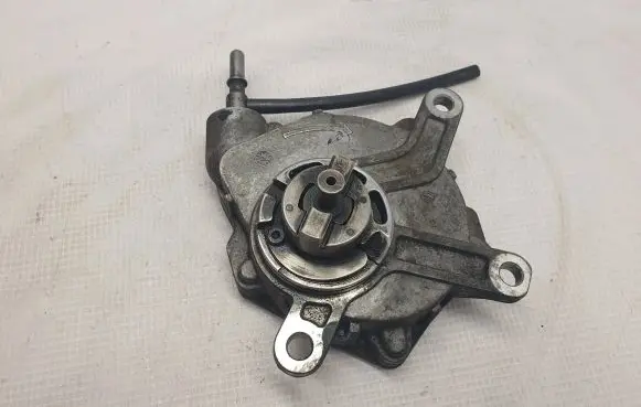 Toyota Avensis T250 Vacuum pump VAPEC19S
