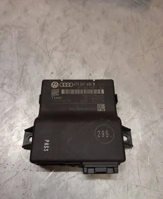 Audi A6 S6 C6 4F Gateway control module 4F0907468M 4F0907468F