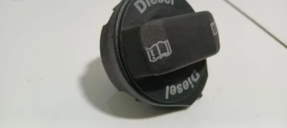 Audi A8 S8 D3 4E Fuel tank filler cap 1J0201553AC
