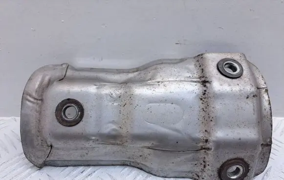 Toyota Avensis T270 Heat shield in engine bay 2558726020
