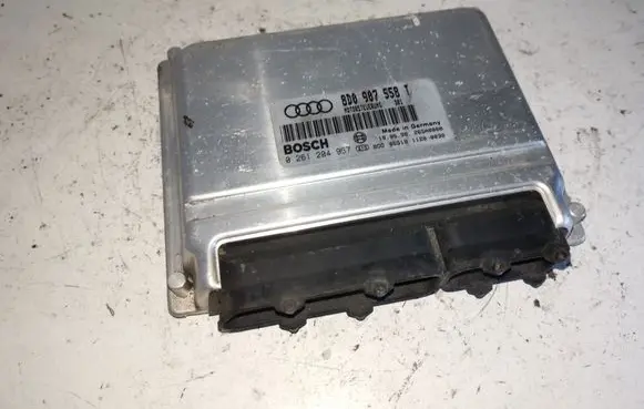 Audi A4 S4 B5 8D Engine control unit/module 8D0907558T 0261204957