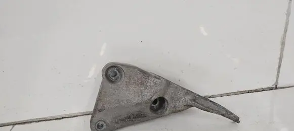 Opel Astra J Engine mounting bracket 13365327