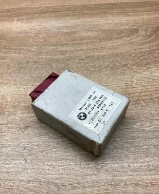 BMW 5 E39 Light module LCM 8375964