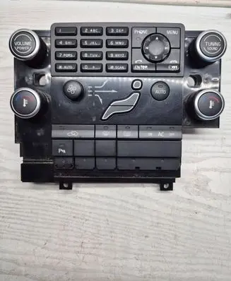Volvo V70 Climate control unit 30782905 M3111300198 SN7617596