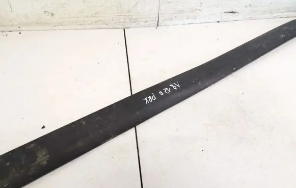 Citroen C8 Front door trim (molding) 1484087077