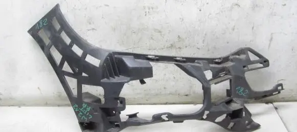 Mercedes-Benz E W212 Front bumper mounting bracket